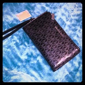 Michael Kors Patent Glossy Double Zip Wristlet